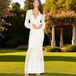 Revolve x Tularosa Long Sleeve Lace Gown Plunging Neckline Off White 4 Wedding